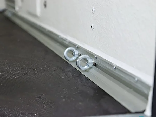 Remorque fermée Debon Cargo 1300 Vollpoly 1300 kg – Remorque cargo aérodynamique 100 km/h - Imagen 10