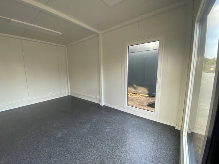 Contenedor de oficina tipo London 6,00 x 4,70 m - Imagen 6