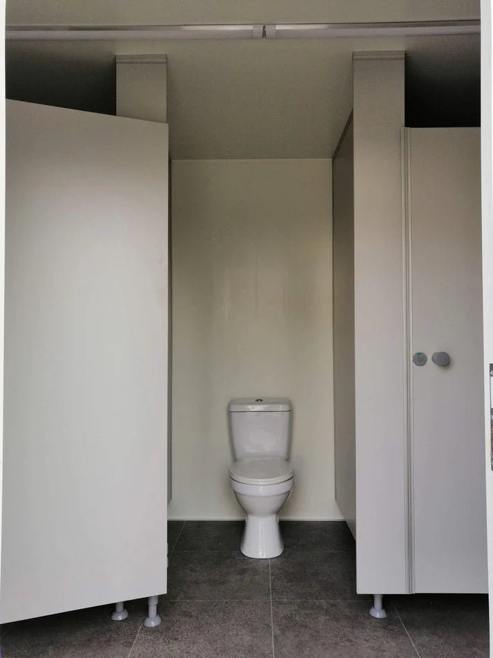 Remolque WC con doble WC 6x2,40 metros. - Imagen 7