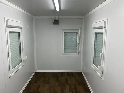 Contenedor de oficina con baño y almacenamiento - Imagen 8