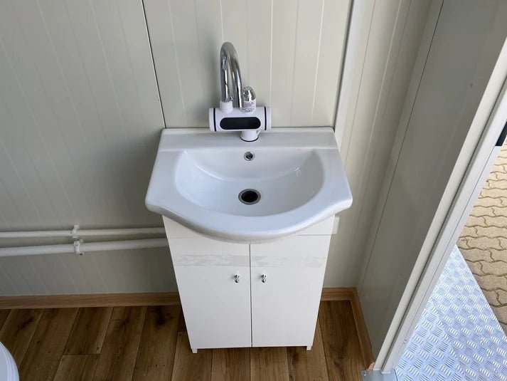 Contenedor sanitario doble con depósito de residuos blanco 3x2 metros - Imagen 7